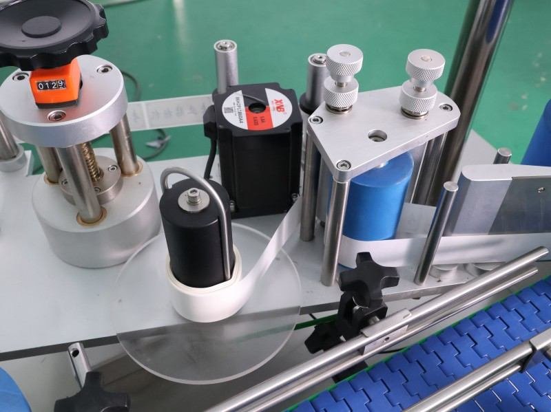 Labeling Machine